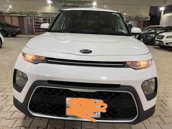 السلام عليكم كيا صول 2021 لون ابيض وارد امريكي محرك 2000 فئة s للبيع السعر 121 ورقة رقم صاحب السيارة ‏‏‪***********‬‏ أبو ليث. صور الحادث بالمنشور
