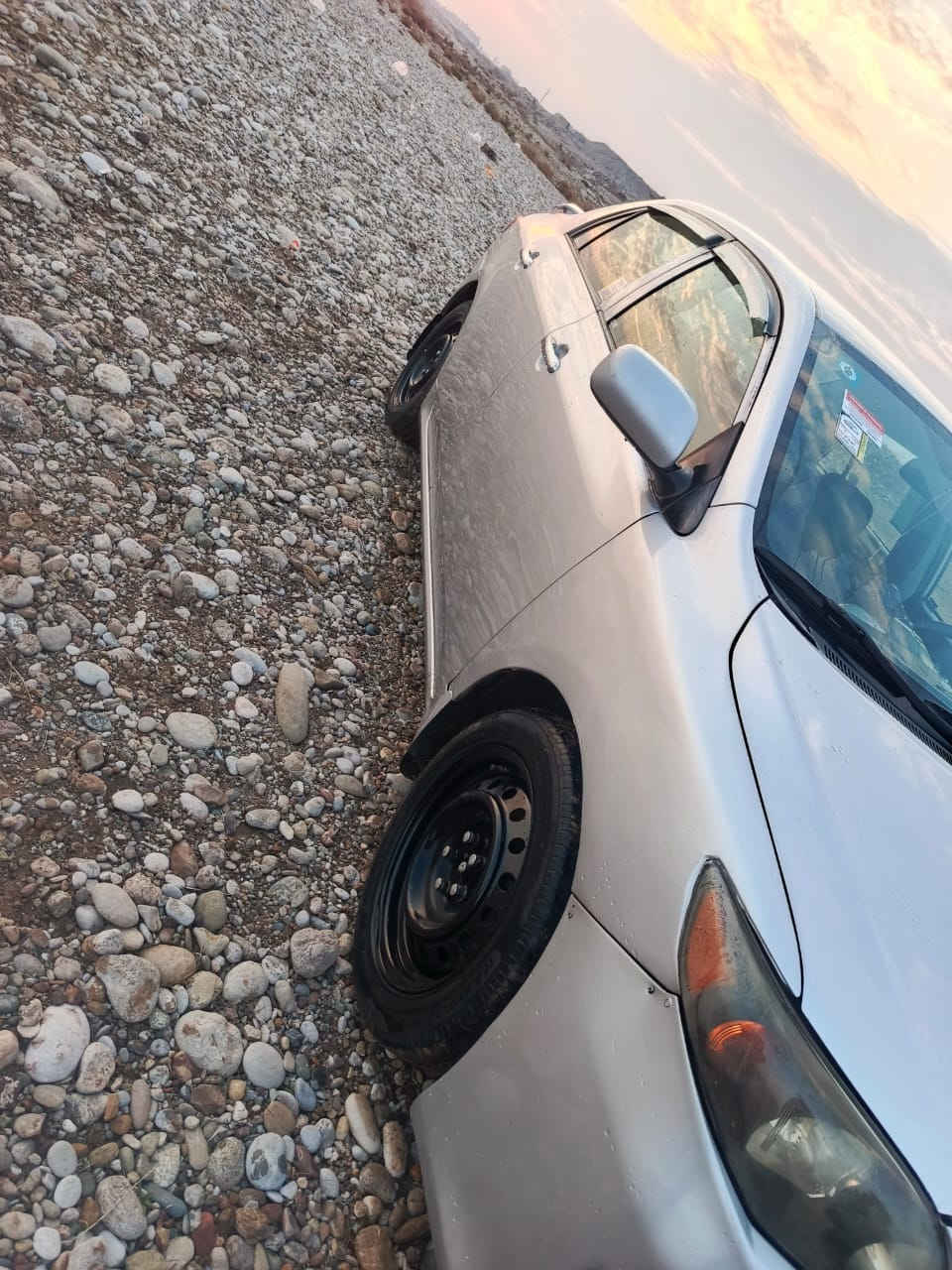 سلام عليكم كورله للبيع لون رصاصي موديل 2009 رقم بغداد بيها بس جاملغ امامي جهت السكن مبدل وصبغ حزام للجماليه سياره نضيفه حيل مكاني كركوك رقم مبايل ***********
سعر 100ورقه وبيها مجال بسيط
