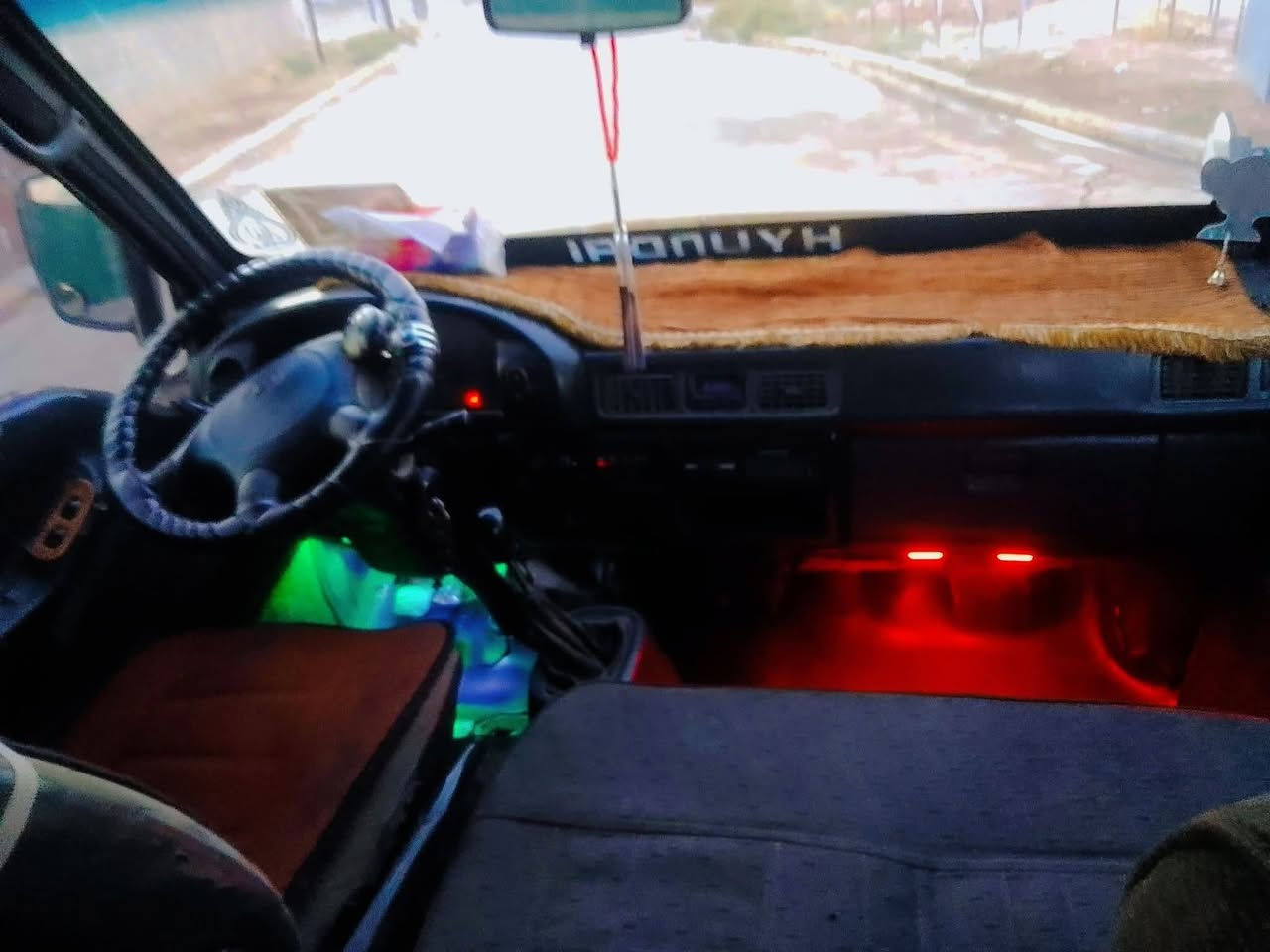 هونداي موديل 95 سنويه 31
هزه جديده مرور هيه صفر 
محرك كير اكسل شرط 
باتري جديد سلف جديد تدفيه تنور
وايرمنيه كامل مكمله 
مكاني القوسيات تلكيف
***********
