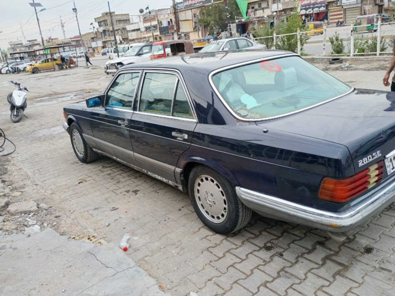 سلام عليكم مارسيداس مديل 84محرك كير بلادي قبق سواد تخم تاير تبريد نقص راديتر سياره بسمنه مامصبوغه بلادي كشنات تدفه سلات روف دوشمه جديده سعر 55وبيه مجال رقمك 
0770 480 7083 
مكلف بل نشر رقم صاحب السياره
