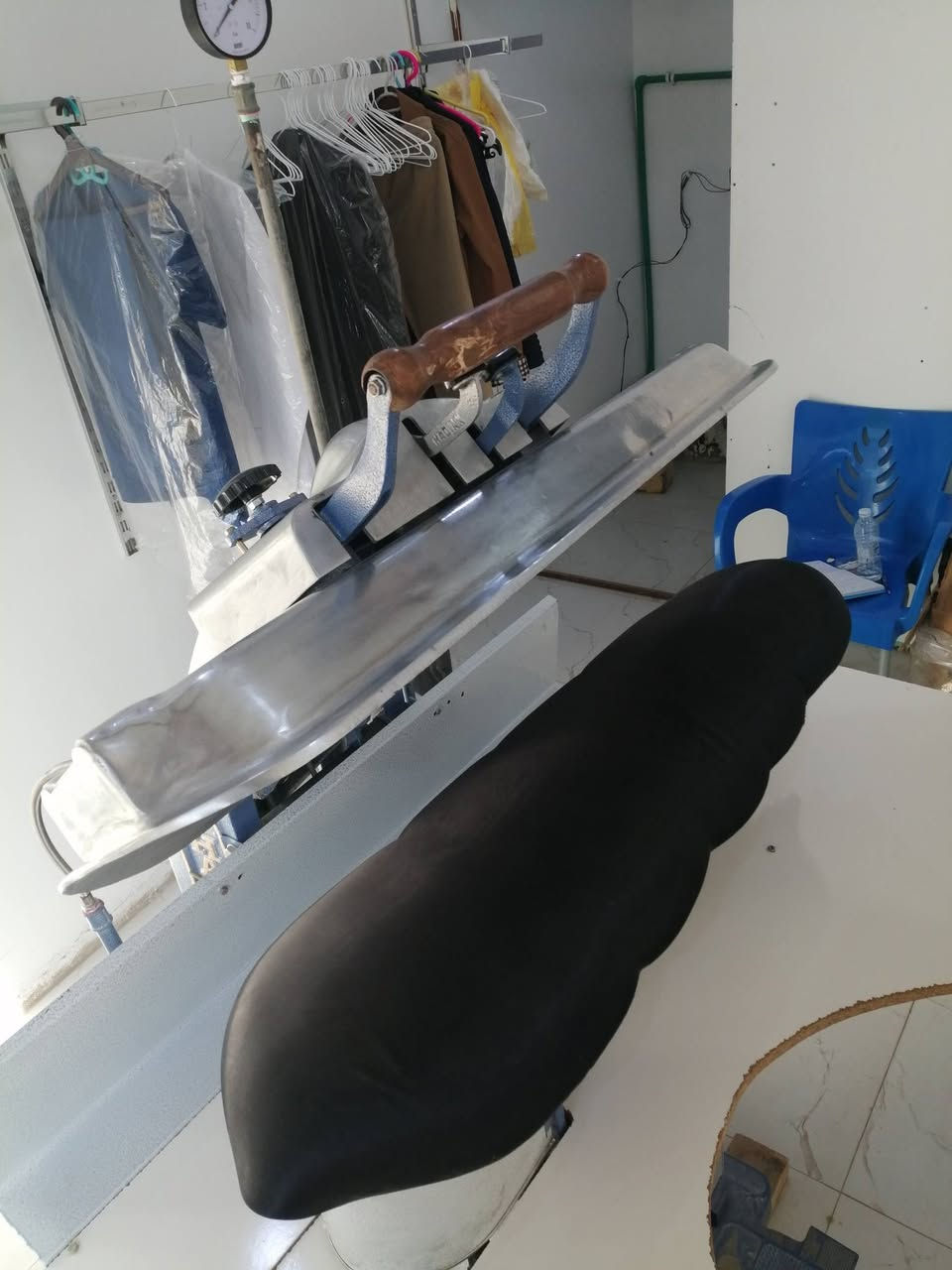 مكوى للبيع
مكوى للبيع
مكينة هاديان الأصلية الايرانية
بيلر فول اوتماتيك الأصلي
مع كافة ملحقاتة
ماطور تصعيد ماي
بوستر ماي ضغط للبلير
خزان ماء 600 لتر
كابينة كهرباء جاهزة للربط مباشرة
كيبل ثري فيز
بواري تأسيس جاهزات
ستاند تعليك ملابس

يعني تاخذ مكوى جاهز تنقل و تشغل مباشرة

المكوى نظيف 99% استخدام جداً قليل
السعر : 6,500,000 (6.5 مليون) 

المكان الناصرية مركز
***********
