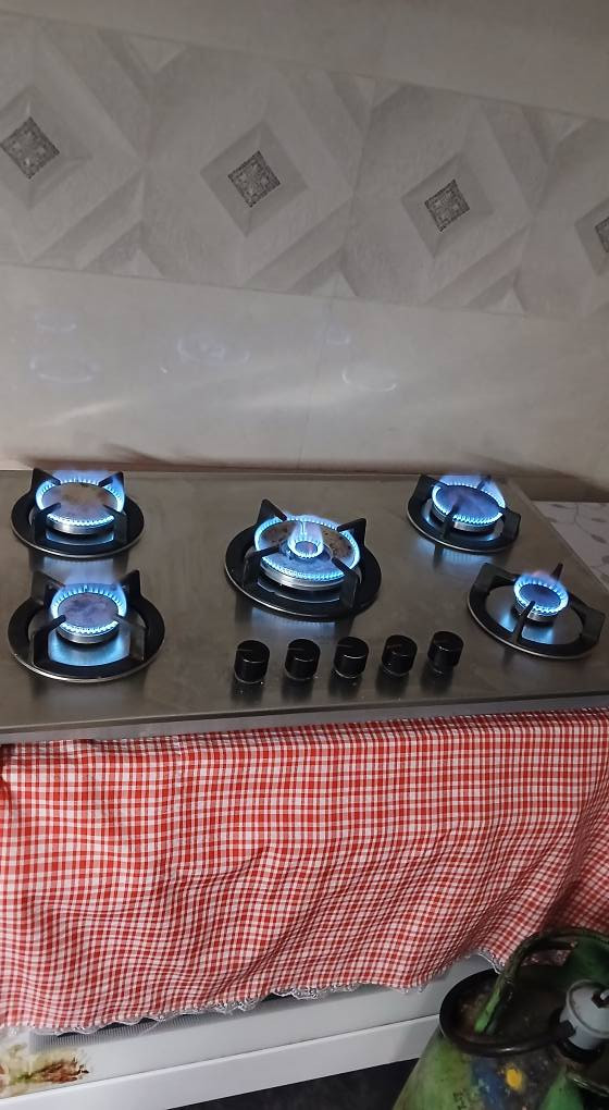 ايتالي دو جاوي به كارهاتوة ...وة ك تازه وايه
90هه زار....***********سليماني السليمانية, العراق
