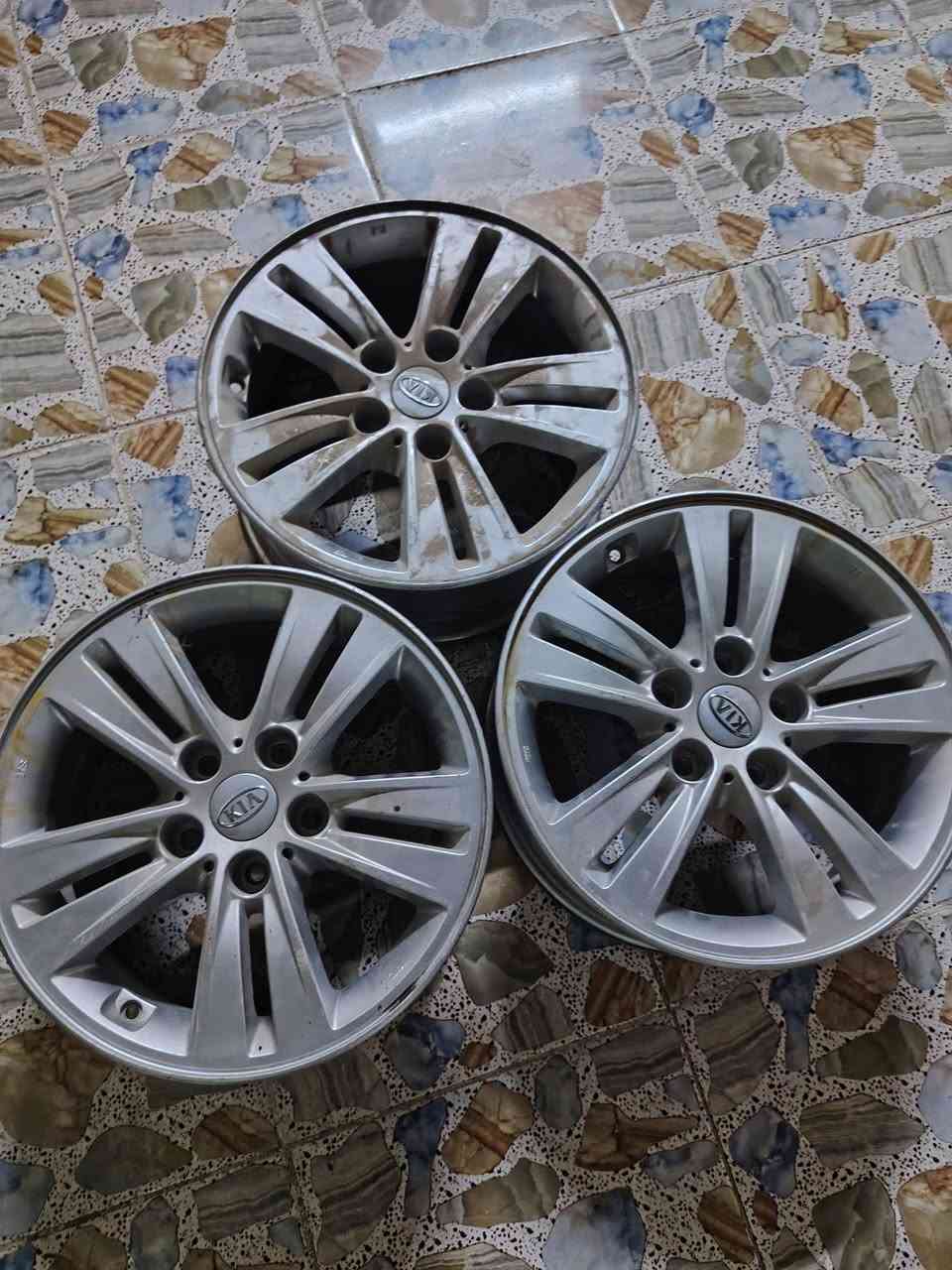 السلام عليكم وياله جديدات كلش نظيف لبيع سعر 350بها مجال ***********
