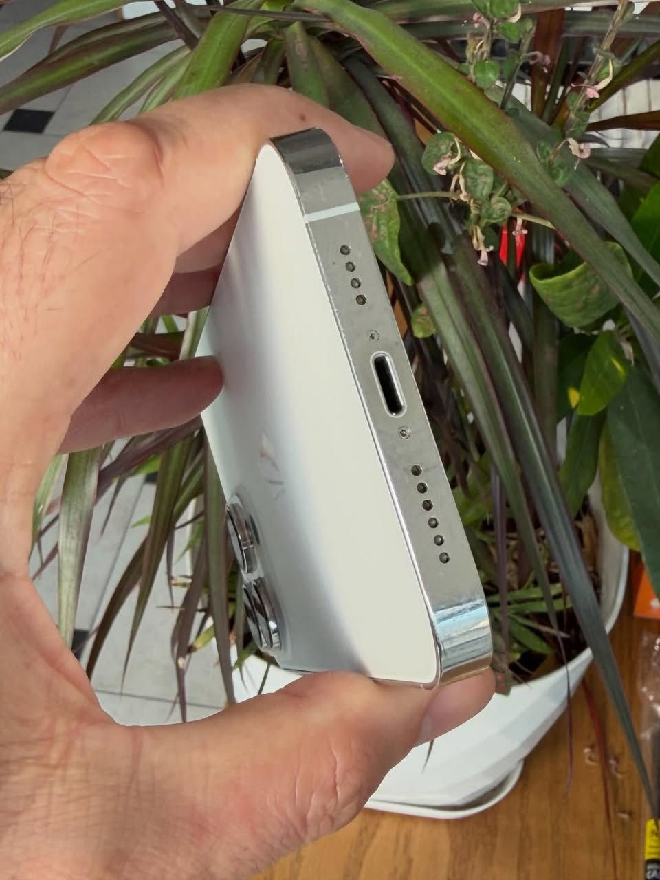 ايفون ١٤ برو ماكس  ذاكرة ٢٥٦ للحجز واتساب فقط ***********
