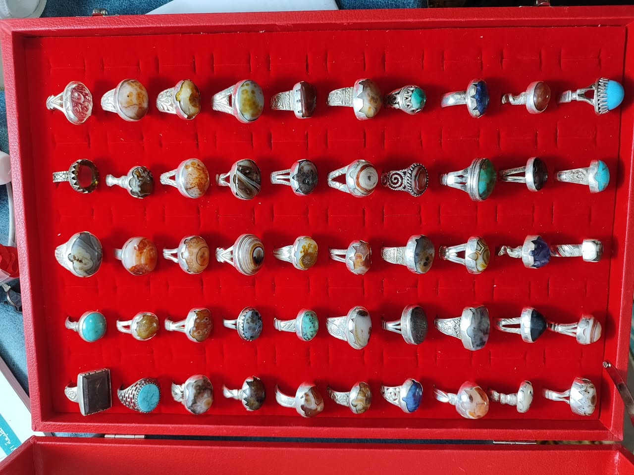 السلام عليكم للبيع ٥٠ محبس صياغة يدويه فضه ٩٢٥ ابيع شلع


**إذا كنت صاحب هذا الإعلان وتريد حذفه لأي سبب، رجاءا أرسل رسالة إلى الدعم الفني**