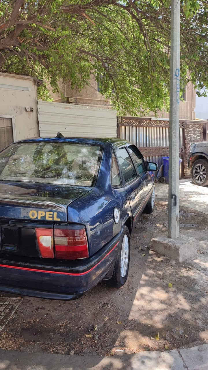 اوبل فكترا محرك جديد هزه جديده تخم تاير جديد سياره جاهزة ماناقصها شي رقم ديالى انكليزي السعر28مكاني زيونه بغداد ***********
