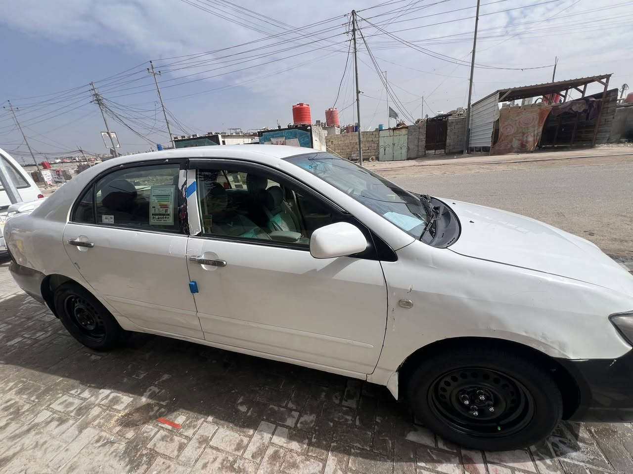 السلام عليكم
كورلا بيكاتشو 2006
محرك 1800 
رقم بصرة انكليزي سنويتها للشهر السادس 
كير محرك حداده تخم تاير تبريد كله تمام 
السياره بيها رشة صبغ بين البابين جهة العبري وبيها طخات شوف العين وسونارها موجود بلمنشور والباقي شوف العين والفحص وراعيها بيتهم بلخور باقي التفاصيل تصال ***********
واتساب ***********
سعر السياره 77
