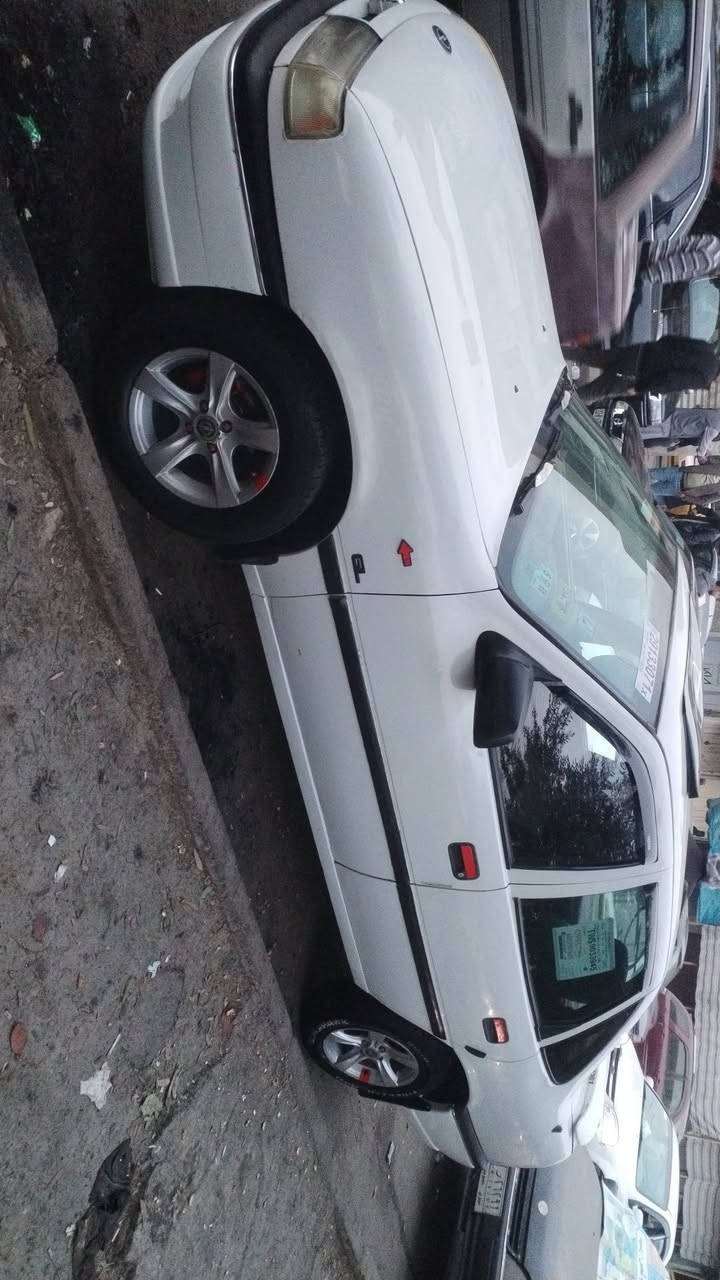 اوبل فكترا للبيع موديل ١٩٩٢ رقم ألماني كير عادي سنويه لل٢٠٢٨ كير محرك شرط بيها كابون حجم١٦ طالب عليه ٥٠ الي يريد يتصل عل رقم ***********
