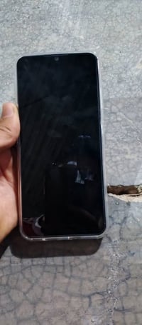 مكسور • ما ويّه كلشي • للبيع