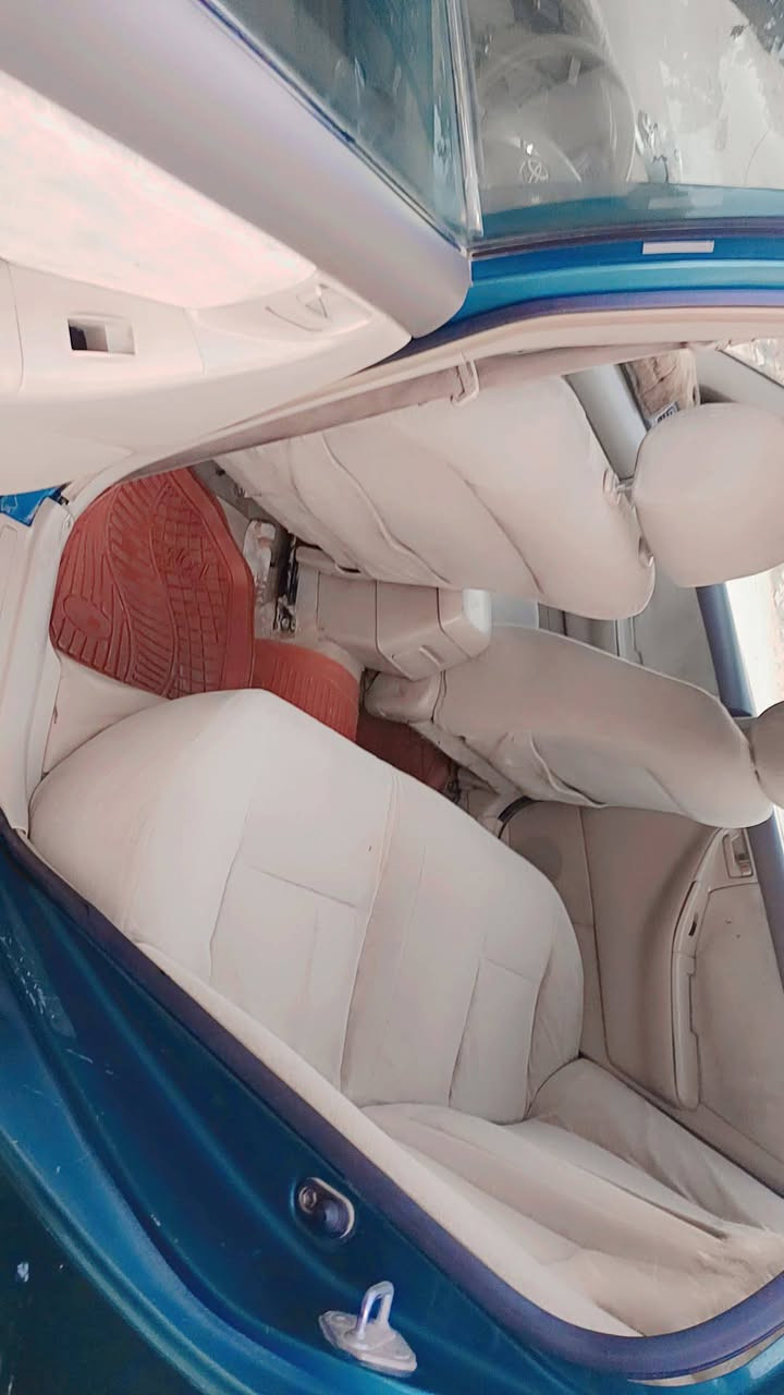 كورلة بيكاجو موديل 2001للبيع بسمي سنوية 30 تبريد ثلج تدفة شغالة محرك 18كير وتو محرك وكير شرط لا صرف ولا بخار صبغ عام بيهة طخة خفية جامرلغ مابي صدر جديد سارة مال بيت ماتصرف عليهة كلشي سعر 75وبيهة مجال مكان سيارة ديالى ***********
