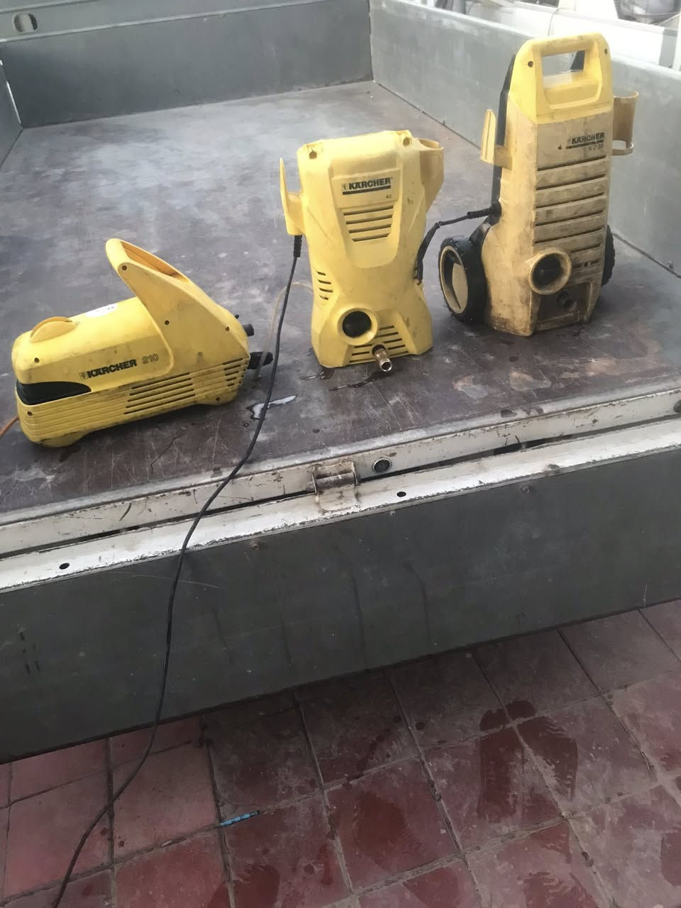 السلام عليكم 
فارات كارشر ماطور شغال بس بيهن خلل ابيع فحم الي يفيدنه يخلي سعر وبالخير عليه مكاني بغداد


**إذا كنت صاحب هذا الإعلان وتريد حذفه لأي سبب، رجاءا أرسل رسالة إلى الدعم الفني**