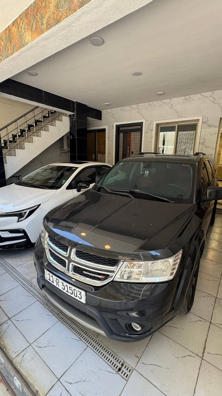 دوج جورني للبيع V6
التفاصيل :
ابيع حزام سياره ممشه 138,000 كيلو فقط 
موديل 2012 
تخم بلكات ، تخم نوزلات ، ادامه
للمكينه ، كير جديد
سياره عليهه برمجه عند مصطفى ايكل صرفيه و بانزين عادي سياره على ايدنه من ١٠ سنين تقريبا

رقمي واتساب او اتصال : ***********
