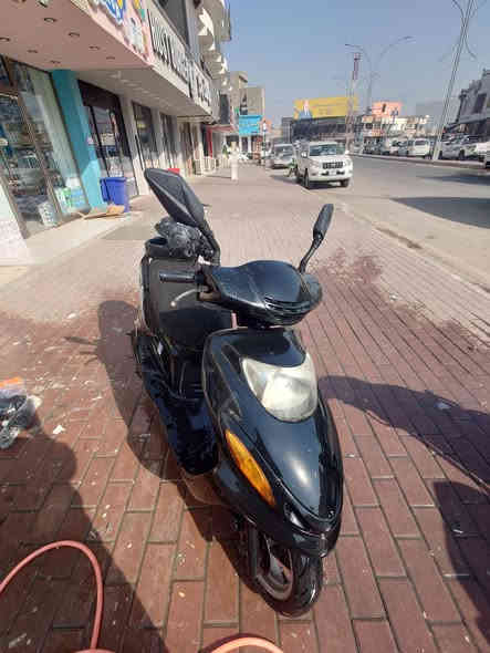 للبيع أو مراوس بلابتوب واذا قوي انطي فرق 

ياماها ياباني مال كراب وشغل يرادلها ترتيبات كدام عينك تجي تفحص وتشوف وكلشي بسعرة 
رايدها ب300 وبيها مجال 
 ***********
