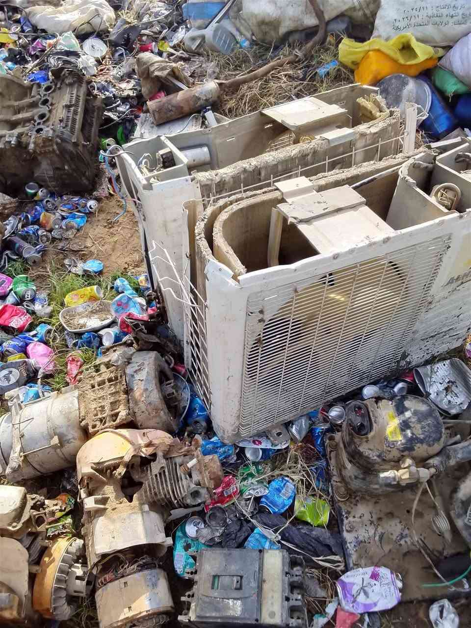 سلام عليكم
اشتري جميع العتيك 

حديد 

فافون 

براص 

صفر 

تانكي مزروف 

مبردة بس كشره 

اي اشياء سكراب 

جميع العتيك 

سبلت. عاطل مكيف. عاطل. محرك.كير. سياره. كايم. ماطور.ماء.ملفات.ماطور مبرده. ماطور ثلاجه.كيبلات. فافون. نحاس. مولدات لستر مجمد ثلاجه 

‏‪***********‬‏

‏‪
