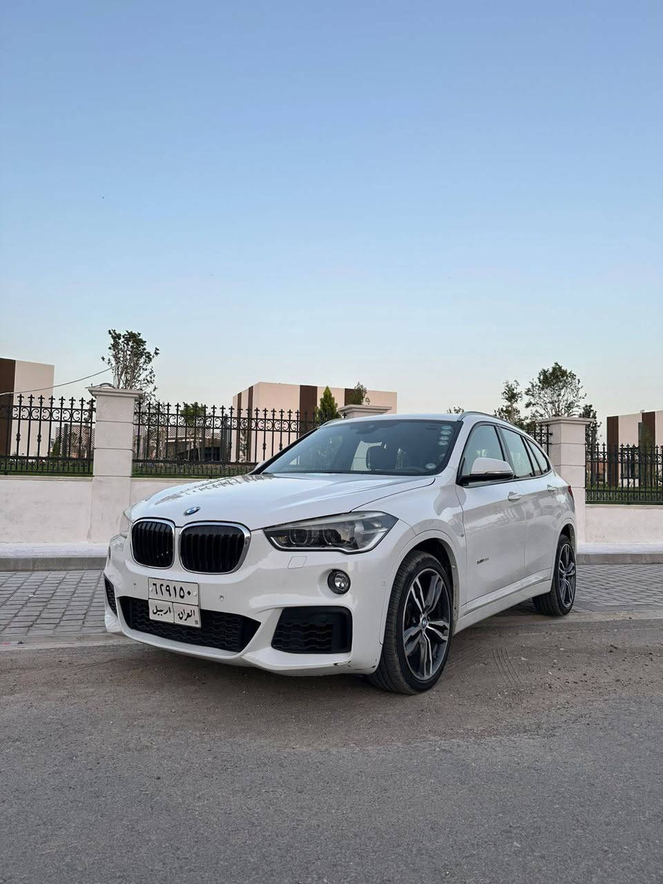 Bmw X1 xdrive 25i M package
وارد خليجي معرض سفين
ماشية ٨٨٠٠٠كم قابل للزيادة 
بيها نص باب صبغ أثر شخوط
نیو دەرگای سایق سبوغە 
فول مواصفات
بودي M بلادي
شاشة جبيرة 
كاميرة خلفية
حساسات ٣٦٠ درجة
تحديد مسار
كشنات أمامية هيتر و كهرباء
كشن سائق ميموري 
داتاشو
صندوق شفط
بانوراما
رادار امامي و خلفي 
إضاءة داخلية 
سماعات Harman/Kardon
لون داخل جوزي بلادي 
سيرفس كامل صفر مسج أربيل, العراق


**إذا كنت صاحب هذا الإعلان وتريد حذفه لأي سبب، رجاءا أرسل رسالة إلى الدعم الفني**