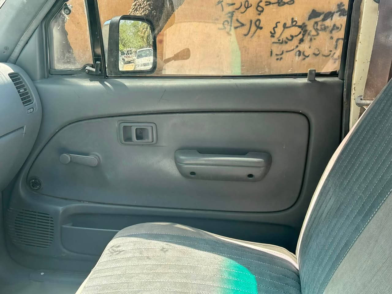 يالله بيكم موديل ٢٠٠٠
مكينه كير حداديه تخم تاير كله جديد. 

كهرباء شغاله 

شاصي وعيب شرعي. مكفوله  

سياره مصبوغه عام جماليه 

مكاني ناصريه رفاعي. 

سعر ٤٨ وبيها مجال.

***********
