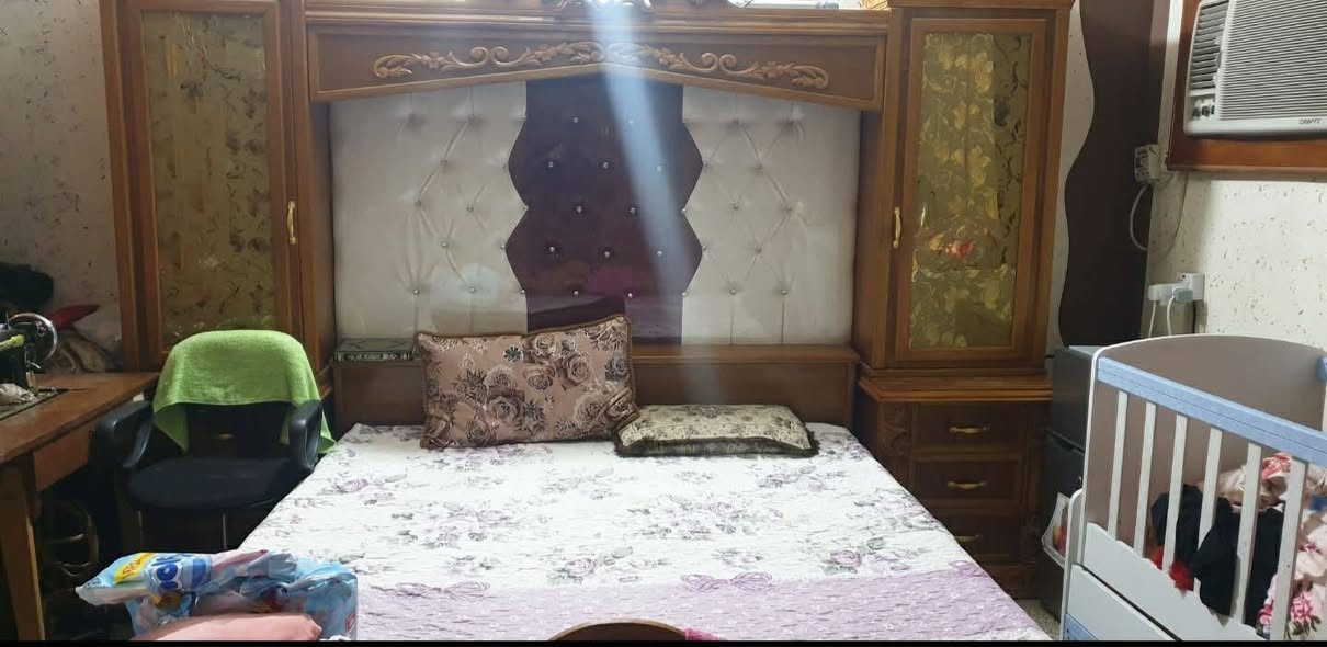 غرفة  نوم صاج داخل وخارج ٦ ابواب ثقيل مو سوكي سويتها ٥ ملايين اريدها مليونين و٢٠٠  مكانها دورة للاستفسار خاص


**إذا كنت صاحب هذا الإعلان وتريد حذفه لأي سبب، رجاءا أرسل رسالة إلى الدعم الفني**