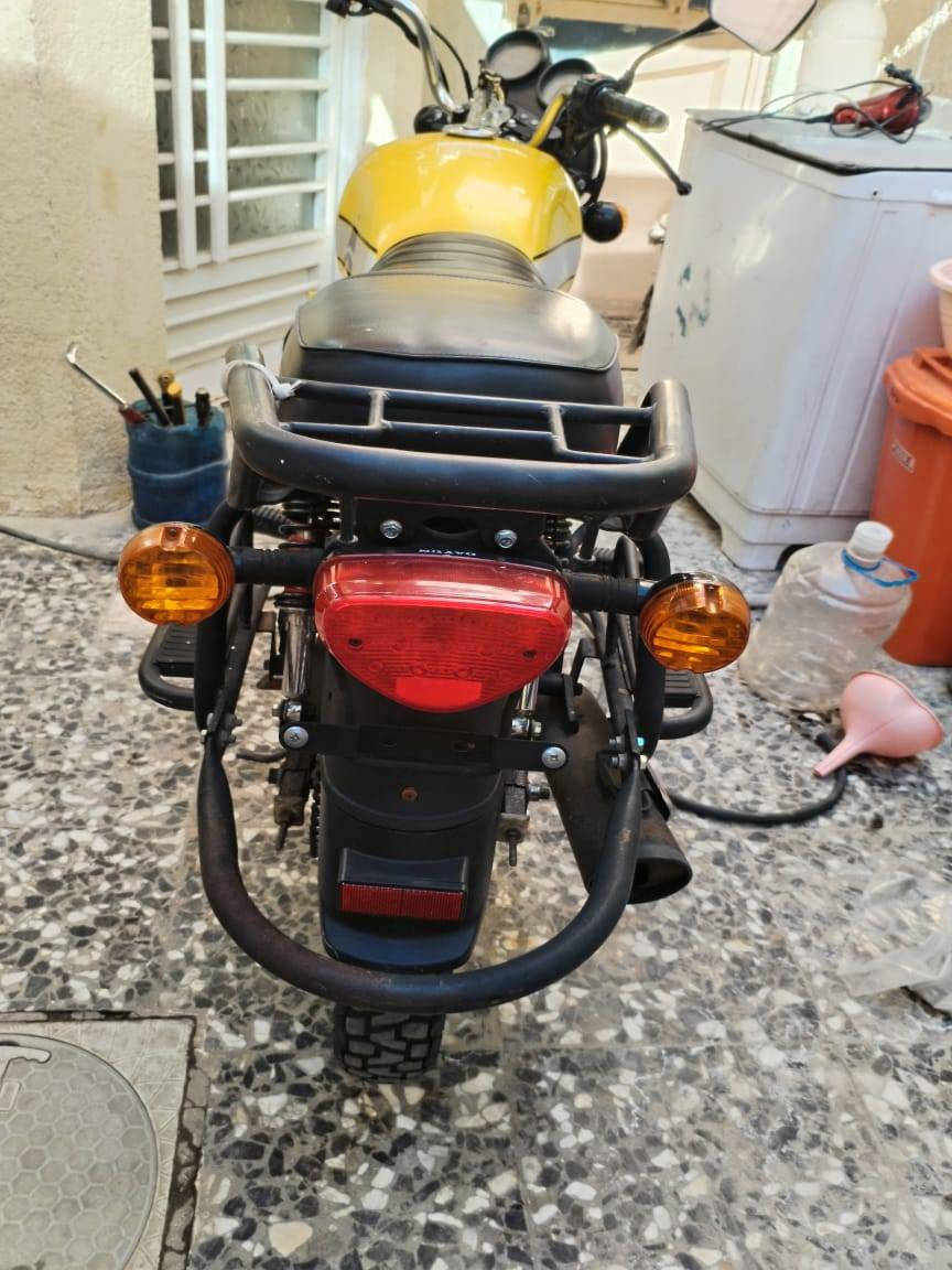 سلام عليكم.
دايون نفخ مديل 2023 طالع بل 24 أوراق اصولي شرط الترقيم 
دراجه لوك نضيفه بمعنى الكلمة
مكينه 200 كتابه حمره مامفتوحه ابدد سبانه ماممدود عليه كهربائيات كله شغاله من الايت الأمامي للبك لايت كله شغال دراجه خير من الله شلعه ومعدل شرط اله أشك الكاع....
المكان كربلاء حي النصر.
#السعر مليونين وبيه مجال
الرقم *********** متواجد خاص
