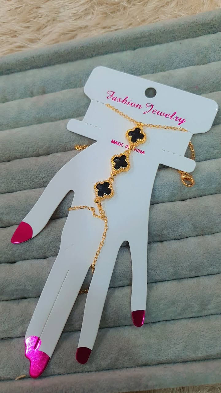 السعر 1000 لاغير
#كوني_فريدة_مع_اكسسوارات_جولدي
متابعة للصفحة ليصلكم كل ما هو جديد و مختلف لدينا
العنوان :بابل المسيب/شارع الاول مجاور معرض اوسكار 
لدينا توصيل لكل انحاء العراق3000

ادخلو للصفحة و اختارو الي يعجبكم و ارسلو من خلال ارسال مسج عبر
الواتساب ( ***********)
