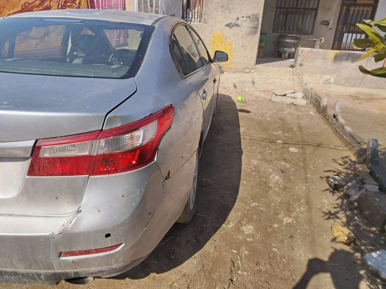 سلام عليكم ورحمة الله البيع سياره رينو   سافران 2012سياره رقم أربيل صوليه بس راعيها مقلق تلفونه ما وصلهه تاكفبله سرقه وعشاير السياره محرك جديد كير يمشي نمره وحده بس ما تنمر باقي نمر اني ابيع كير كايم احسن الك ولي السعر٣٣ قفل قفل قفل واني خادم مكاني ديونيه سدير *********** وني خادم الخاص مفتوح ورقمي مفتوح وتساب مفتاح لا ما يشتري لا يرسلني رحم الله والديكم يكلي شبيه  ما بيه أقره المنشور وني خادم
