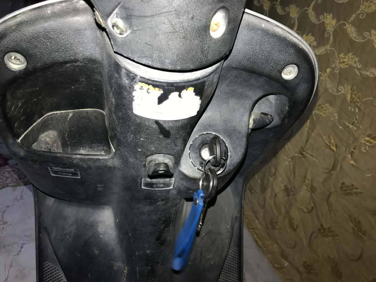 السلام عليكم اخوان دراجة منغولي مامفتوحة حاوية كلة شغال بلادي كهربائيات سلف السعر 750وبيها مجال للتواصل *********** واني بخدمة الشراي.
