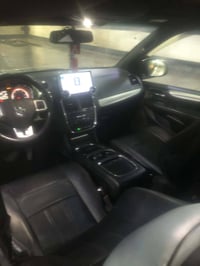 دوج كرفان 2017 فول موصفات داخل اسود جيتي 3شاشات باب كهربائي جنطه كهربا...