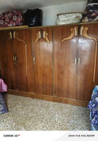 للبيع كنتور 5ابواب مع جربايه مع دوشك جربايه سعرهن ٣٠٠مع طباخ 50 الف مع...