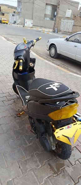 دراجه ماكس عدله للبيع
-------------------------------------------------
كفراتها ويه رقم شاصي هنه و سوادات 
-------------------------------------------------
گلجات جدد شادهن 100الف شرط 120
-------------------------------------------------
تايرات جدد قبل يومين شادهن
-------------------------------------------------
صالنصه طرب رياضي 90 الف
-------------------------------------------------
بنزات + دهن محرك + دهن اكسد جدد
-------------------------------------------------
عداد اكتروني الصلي 30الف جديد شاد كهربائيات كلها شغاله حته سلف
-------------------------------------------------
كشن + قاعده ارضيه جدد
-------------------------------------------------
محرك 55 بوشه افضل نوعيه شاده سعرها 125 
-------------------------------------------------
باقي دراجه كله رياضي كدام عينك
-------------------------------------------------
والله دراجه خير من الله ربع ما ذب عليه
-------------------------------------------------
سعر دراجه 750 وبيه مجال رقم ‏
*********** ‏واسط الحي
