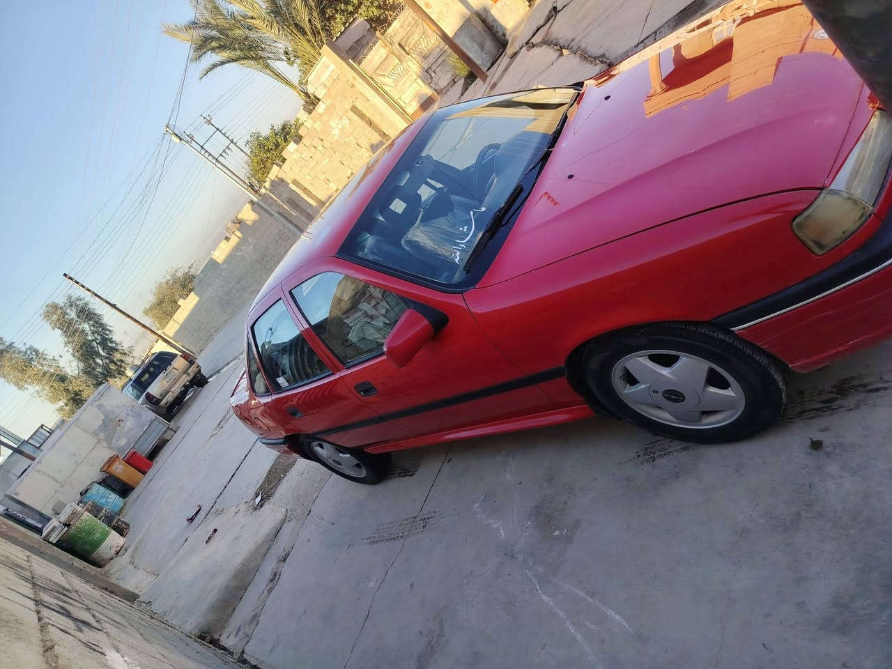 سلام عليكم  فكتره هلال مامصلح كلو بلادي جديد  محرك 18 موديل 94كير تماتيك السياره ج  مال جناي بيه بطاغه  بانزين  الشراي يتصل.  السعر مناسب 
***********   مكان كركوك
