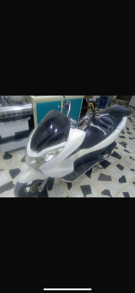 سلام عليكم دراجه بي سي اكس نضيفه مكينه ما مفتوحه دراجه نضيفه جيب فيتر وتعال افحص مكاني بغداد حي اور الستفسار عل رقم لو عل خاص او عل رقم ***********
