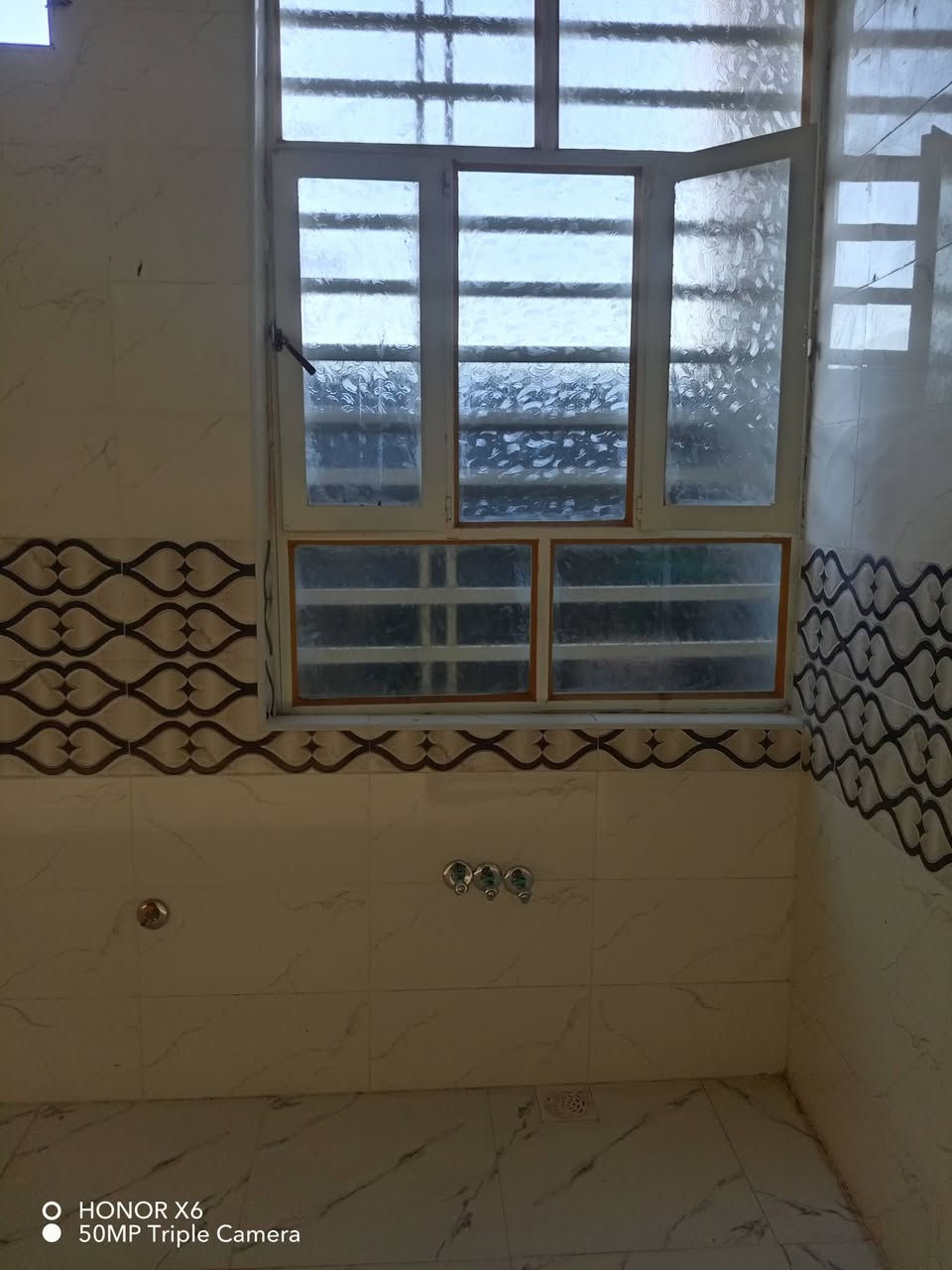 ✅ دار للبيع طابو صرف

✅ الموقع الديوانية حي الزهراء خلف شارع ٢٠

✅ المساحه ١٠٠ متر

✅ البناء كونكريت مسلح بناء حديث ٢٠٢٦

✅ يحتوي الدار

✅ غرفة وصاله واستقبال ومطبخ وصحيات داخلية وخارجيه ومناور

✅ السعر ٦٥ مليون مع المجال

☎️ للاستفسار ***********

🏤 مكتب ابو عبدالله الشمخاني للعقار
