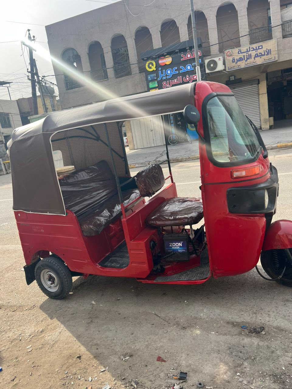 السلام عليكم تكتك للبيع  18 بيها دوس معمره وبيها طخات بل الغد لا تنقيص ولا تبخير تكتك خير من الله كبل  لشارع السعر 5/200 وبيها مجال /الاتصال:***********
