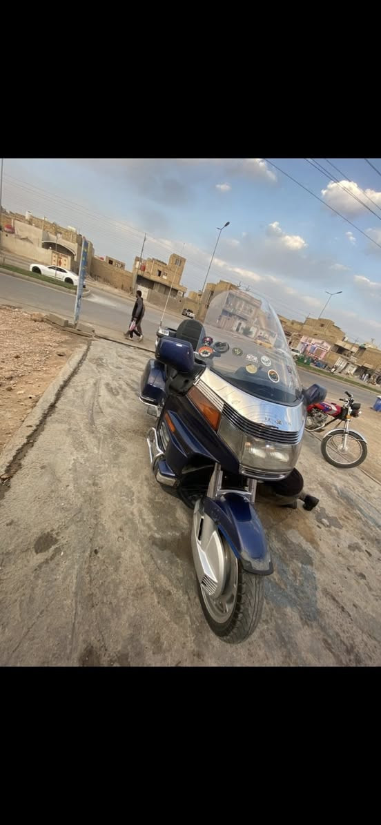 سلام عليكم اخوان كولدن 1500 للبيع  الدراجه كلشي شغال جك بك مسجل نشرات    مستعجل ع البيع عندي ضرف  
شراي خابرني وتساب سعرها 24 مكاني بغدد رقمي ***********
