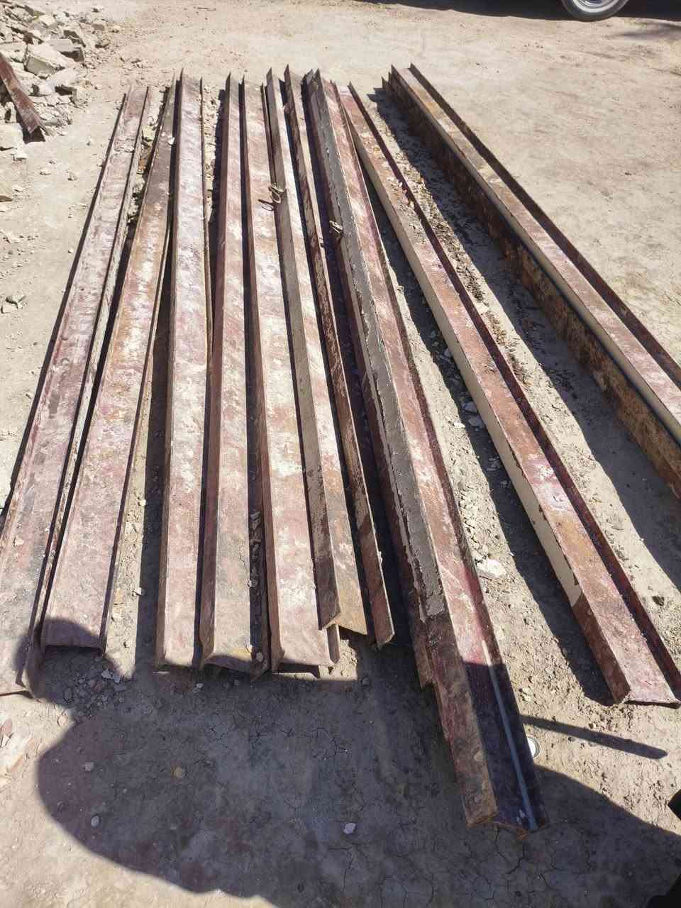 ​🏗️ للبيع: شينمان چيك أصلي (مستعمل نظيف)
السلام عليكم شباب.. متوفر عندي شينمان للبيع بالمواصفات التالية:

​النوعية: چيك الأصلي.

​الحالة: مستعمل (مال بيت تفليش، نظيف وجاهز للشغل).

​الموقع: بابل - حلة / الكفل.

​📞 للتواصل والاستفسار عن السعر الاتصال على الرقم
: ***********
