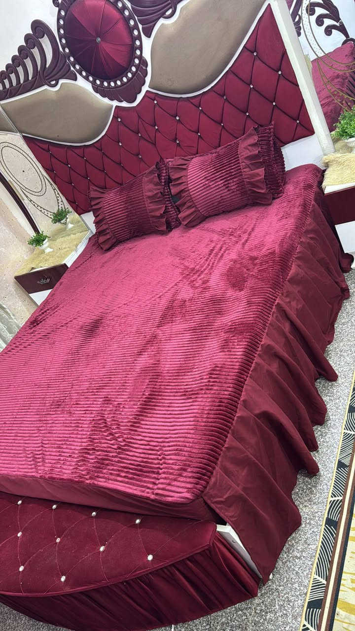 فرشه قياس تركي 
تلبيسه داخليه +٢ مخاد 
يوجد توصيل


**إذا كنت صاحب هذا الإعلان وتريد حذفه لأي سبب، رجاءا أرسل رسالة إلى الدعم الفني**