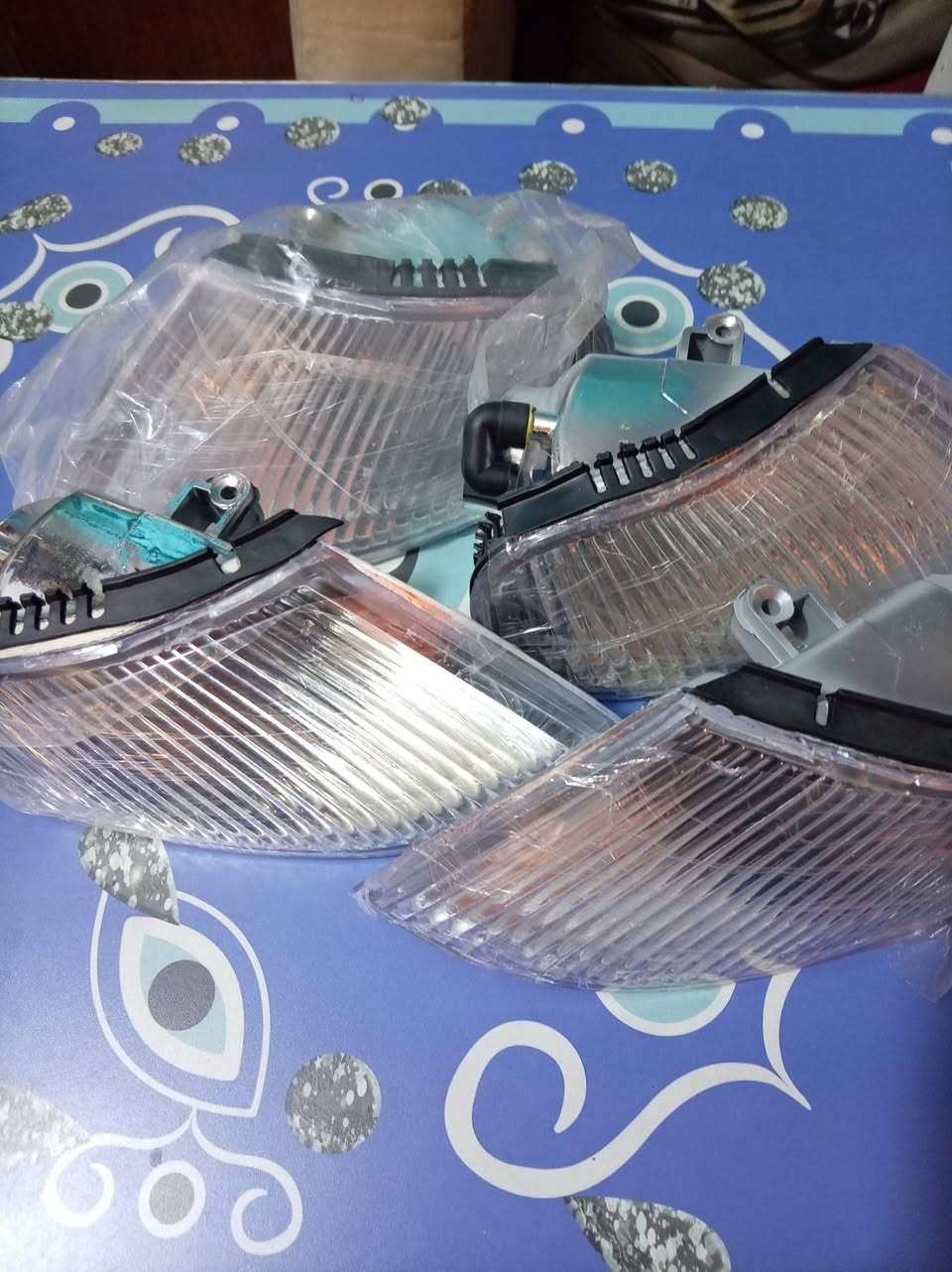 السلام عليكم هذه الأدوات خاصة البرنس أسعاره كالآتي   الداينمو فراشة مسكر والسلف سعر ٥٠ قفل مسطرة ونوزلات عدد٦ مسكر سعر ٣٥ الف قفل بلاستيك صدر ومش سعر ١٥ الف المسكنات عدد ٤ جديد سعر ٢٥ والبك لايت فراشة ٢٠ الف ويوجد أغراض اخرى


**إذا كنت صاحب هذا الإعلان وتريد حذفه لأي سبب، رجاءا أرسل رسالة إلى الدعم الفني**