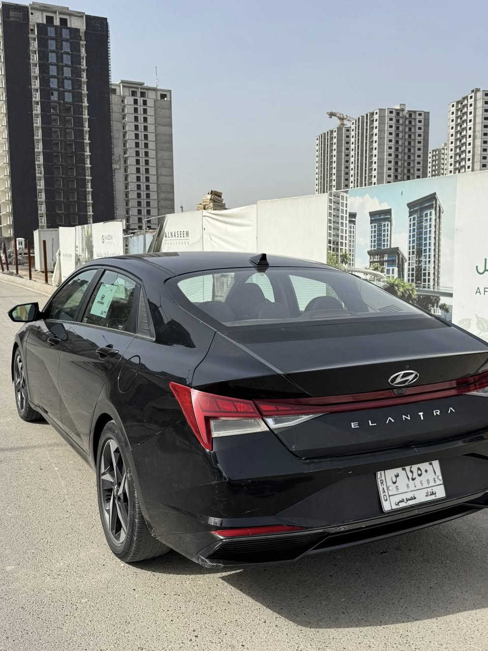 السلام وعليكم حبايب النتره 2021 للبيع
السياره فول عده الجلد حادث جاملغ اليسره صبغ 
وجنطه بارد وجاملغ اليمنه ربعه بارد 
رقم الشاصي موجود بالمنشور السياره خير من الله ماشيه 60 ميل صدر كير مكينه كفاله عنوان السياره بغداد العامريه 
السعر 148 بيهه مجال كلش بصيط 
***********
