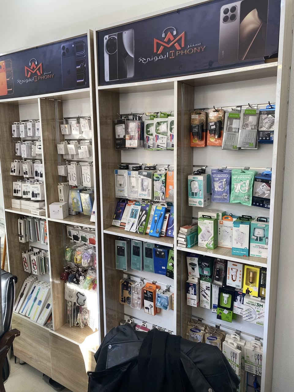 فاترينات للبيع اخو الجديد اللوكو تكدر تغيره قياس عرض متر وطول مترين
اربع قطع مكاني المجموعه الثقافية للحجز ***********
