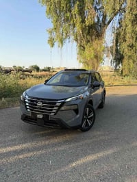 نيسان روج  اسمنتي 2024 SL مواصفات  فووول 1/1❤️‍🔥 ⭕️بنوراما  ⭕️كاميرات ...