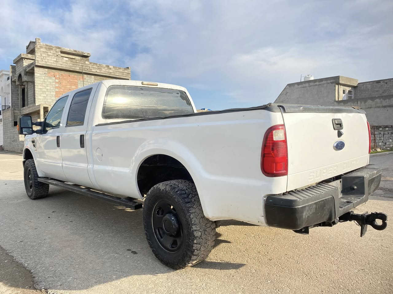 مرخصة الامين سياره للبيع نوع فورت موديل 2010 سياره بدون  بدون رقم  سياره بلاديه مكينه وكير واكسل وحداديه وتبريد وتخم تاير كله على وضع الشركة كهربائيات  بلاديه  ￼
اتصل على واتساب ***********
