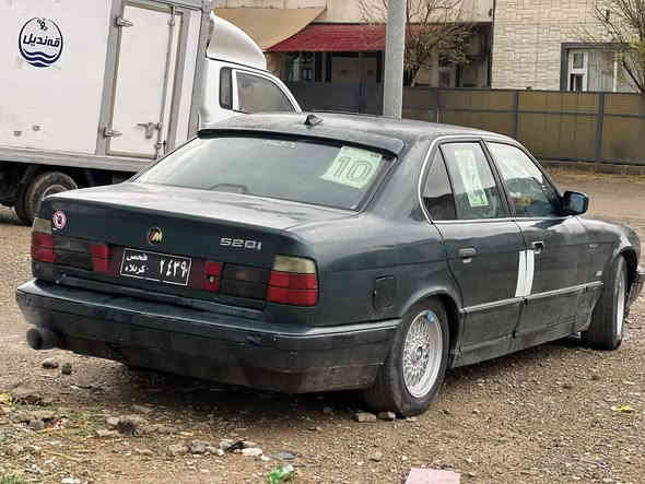 بۆ فرۆشت یان گۆڕینەوە
٥٢٠ گێڕ ئادی١٩٩٠

ئارم پلاستیک سلێمانی بەشەرتی ئەوەلیات

دوو جام کارەباو سلایت 

بێدەعمو لێدراوی

تایەو ویلاکانی تازەن

کال بوونەوەو گەری نیە

بەس کاسکێتی زەعفەو لە سوتانایا مابقی بەشەرت

حەز لێیەتی بۆ سعر تەلە فون بکە ***********ئەدمین گیان❤️.
