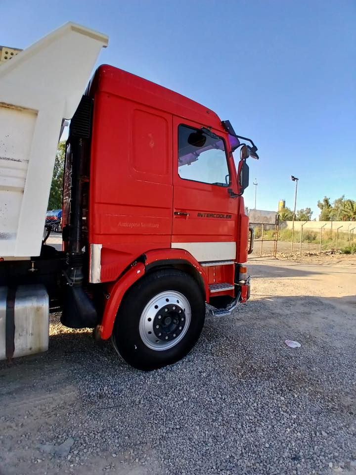 السلام عليكم سياره للبيع سكانيه 113 موديل 92 مكينه جديده 12 ونص استندر لا صرف ولا بخار  كير 5-5 مجموعه باجر / مطوله / تختم تاير جهازه من كلشي السياره وجديده كلش قماره مكفوله من كلشي رقم نكليزي تحويل مباشر شرط   ( *********** / *********** )العنوان بغداد
