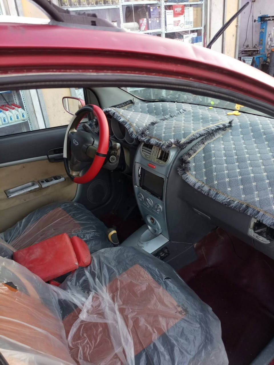 السلام عليكم شيري اي وان موديل ٢٠١٣السياره حلوه مثل مابل صوره السعر ٢٥ وبيها مجال مكان السياره بصره الزبير ***********
