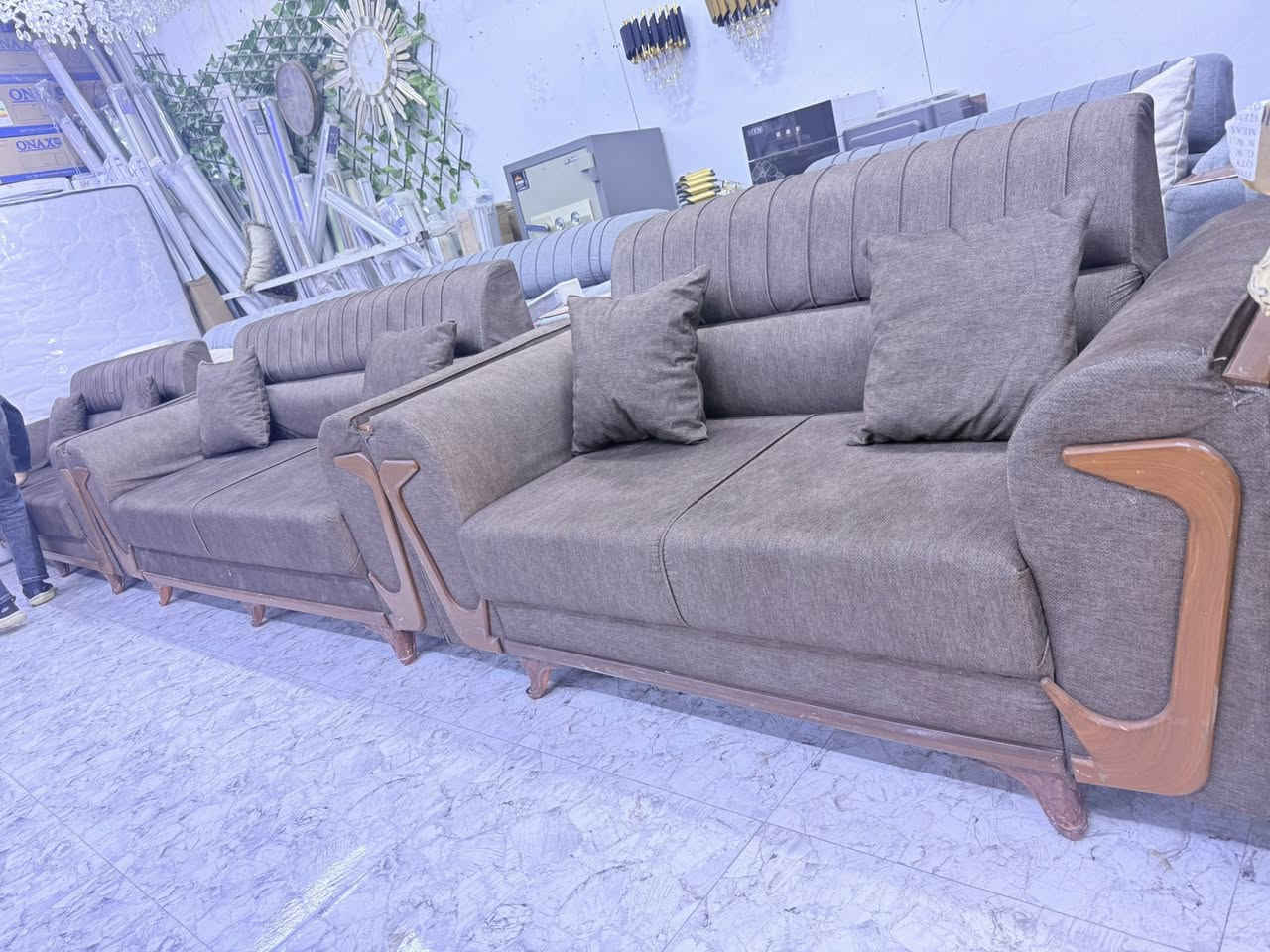 450 الف تخم 10 مقعد


**إذا كنت صاحب هذا الإعلان وتريد حذفه لأي سبب، رجاءا أرسل رسالة إلى الدعم الفني**