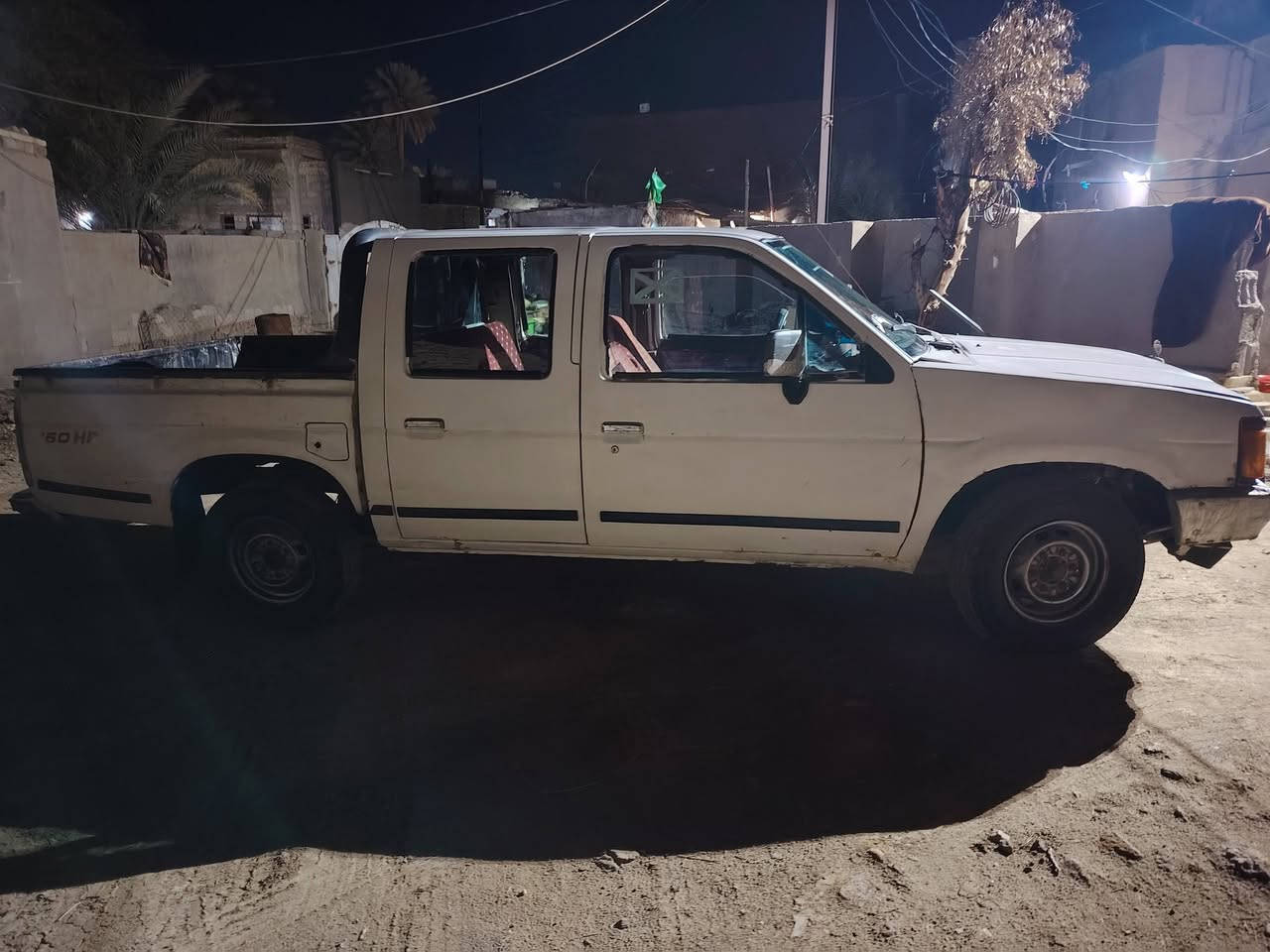 سلام عليكم نيسان 90مداور ثاني يوم سنويه جديده راقم نكليزي سياره خير من الله محرك نضيف كير نضيف ***********
