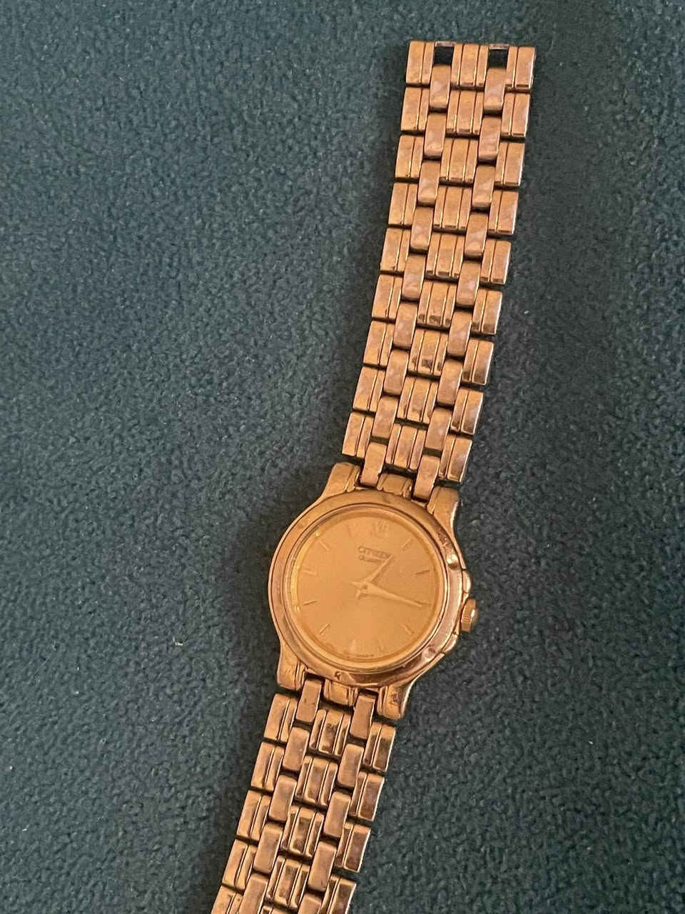 ساعة مطلية بدهب لي عطا شي تمن زوين نبيعها ليه


**إذا كنت صاحب هذا الإعلان وتريد حذفه لأي سبب، رجاءا أرسل رسالة إلى الدعم الفني**