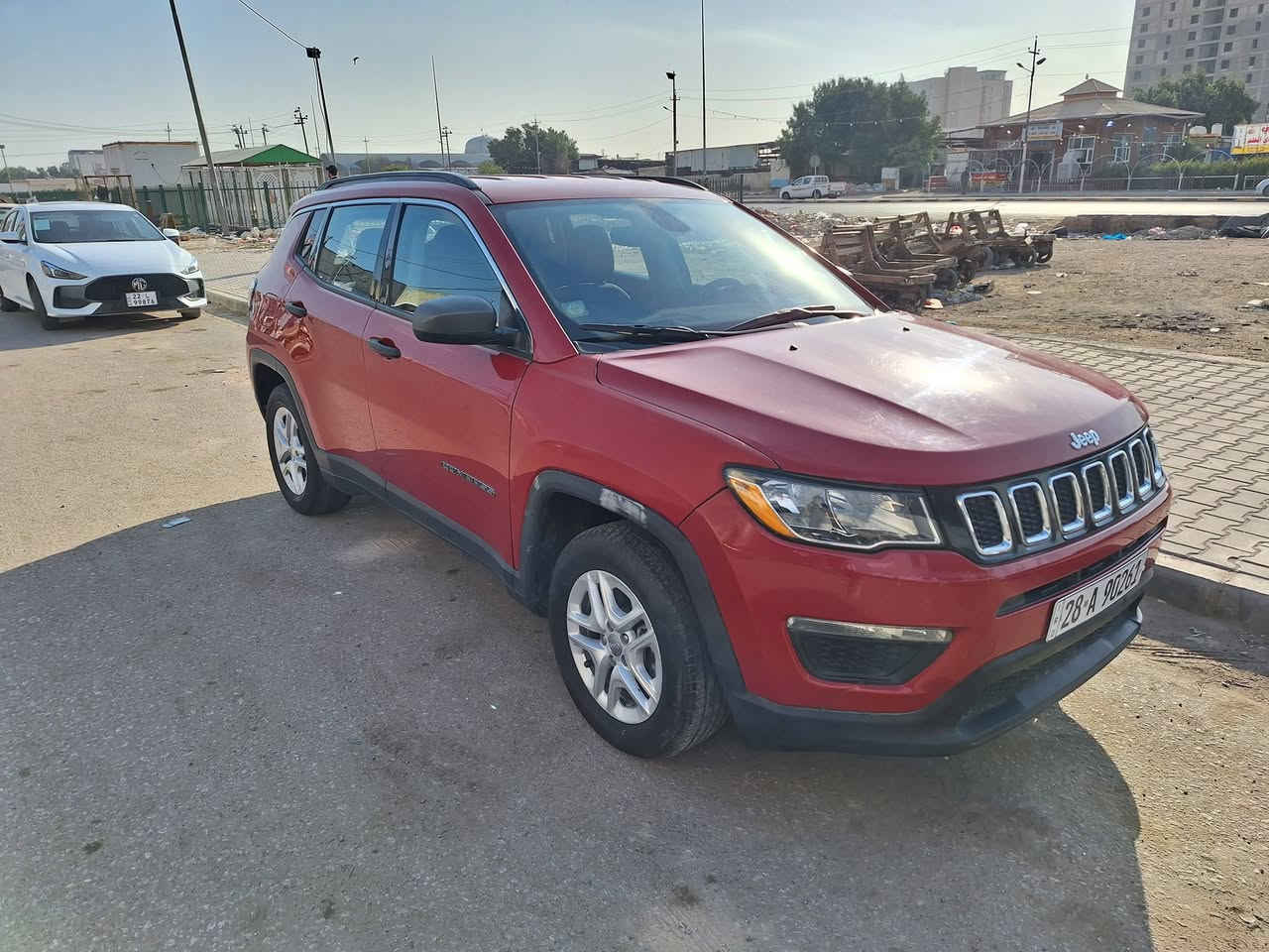 السلام عليكم جيب كومابس موديل ٢١ بية ظرر بسيط بالجاملغ الامامي ماشية ٣٥ الف السعر ١٤٠ $ وبيه مجال الاتصال *********** نجف
