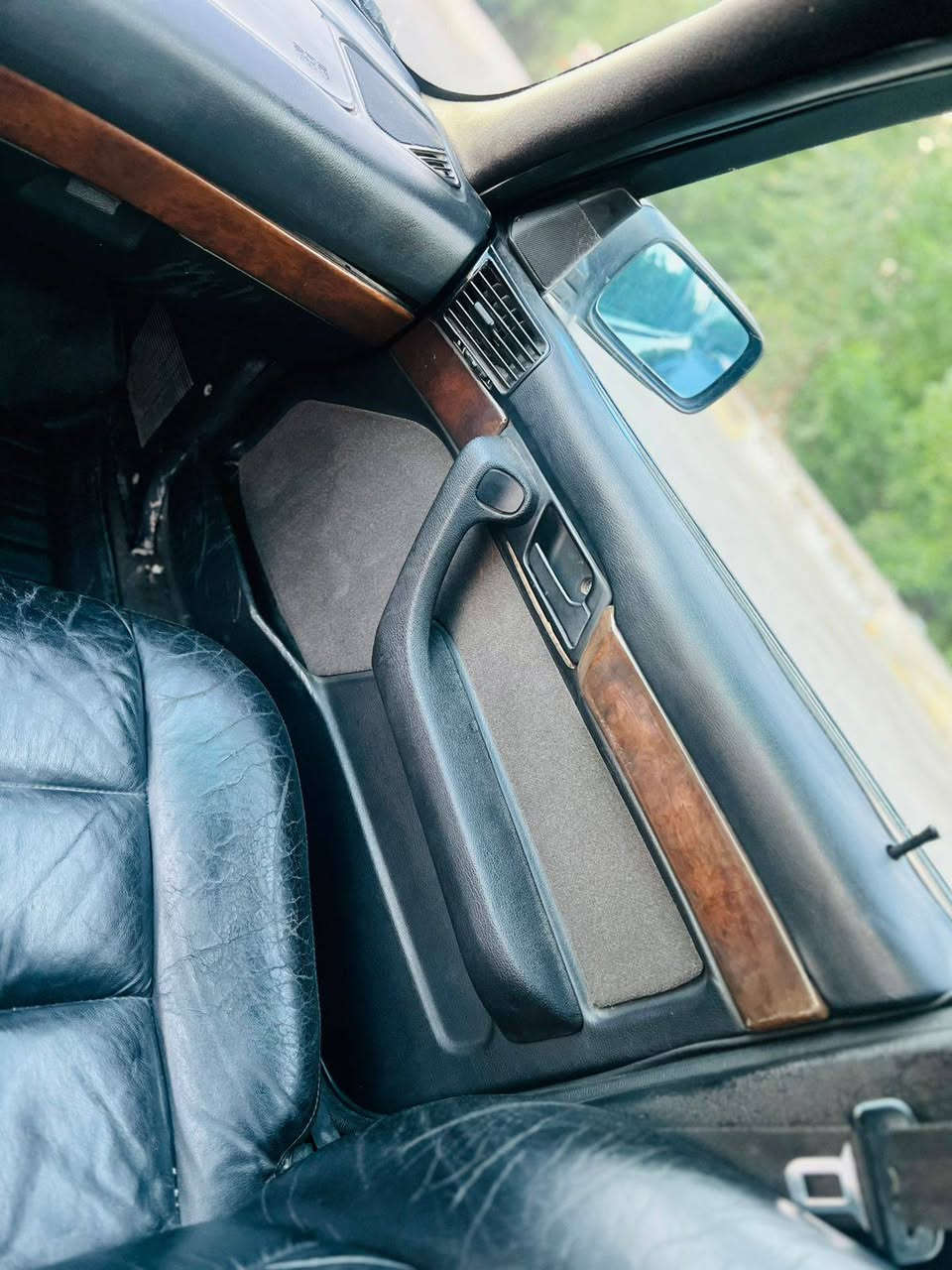 بي ام للبيع موديل 92 حجم 525 اصل سنوية وبليتة بجم عريض كشنات كهربائية سلايت طكتين كهربائيات كله شغاله السيارة خير من الله كير محرك خير من الله حدادية جديدة تخم تاير ويل كب خلية سنوية جدة ٢٠٣٠ السعر 62 اوبية مجال بصيط حك الجية العنوان بغداد الرحمانية الجعيفر قرب نادي الزوراء الاتصال على هذا الرقم ***********
