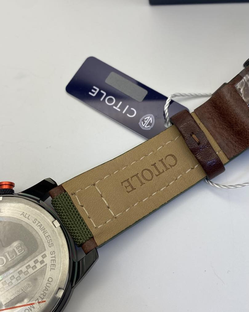 CITOLE
فرنسي اصلي
جديد كامل المرفقات 
كوارتز 
مُميزة جدًا و بوظائف مُتعددة 
قطر ٤٢


**إذا كنت صاحب هذا الإعلان وتريد حذفه لأي سبب، رجاءا أرسل رسالة إلى الدعم الفني**