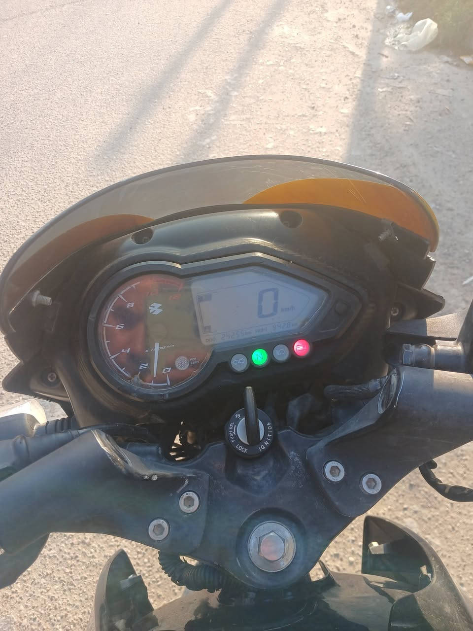 سلام عليكم للبيع دراجة بولسر موديل 2022 محرك ناعم كلش دراجة جديده السعر ٨٥٠ مكان بغداد للاتصال ***********
